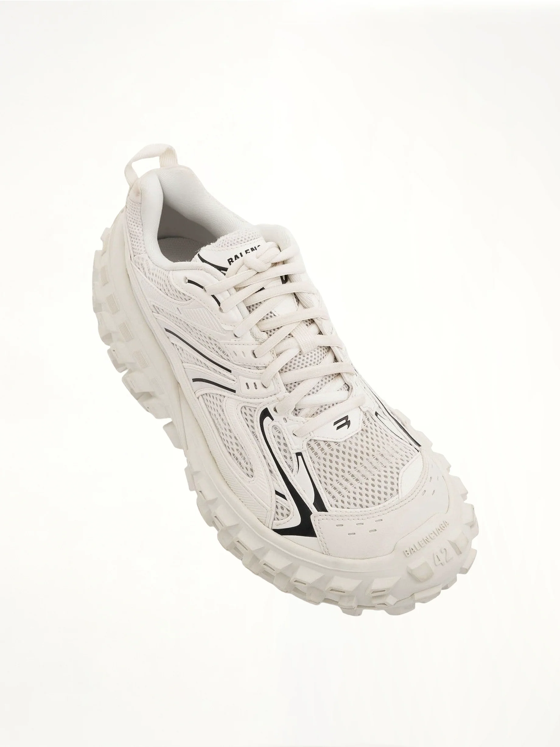 Bouncer Sneaker in Eggshell - Image 4