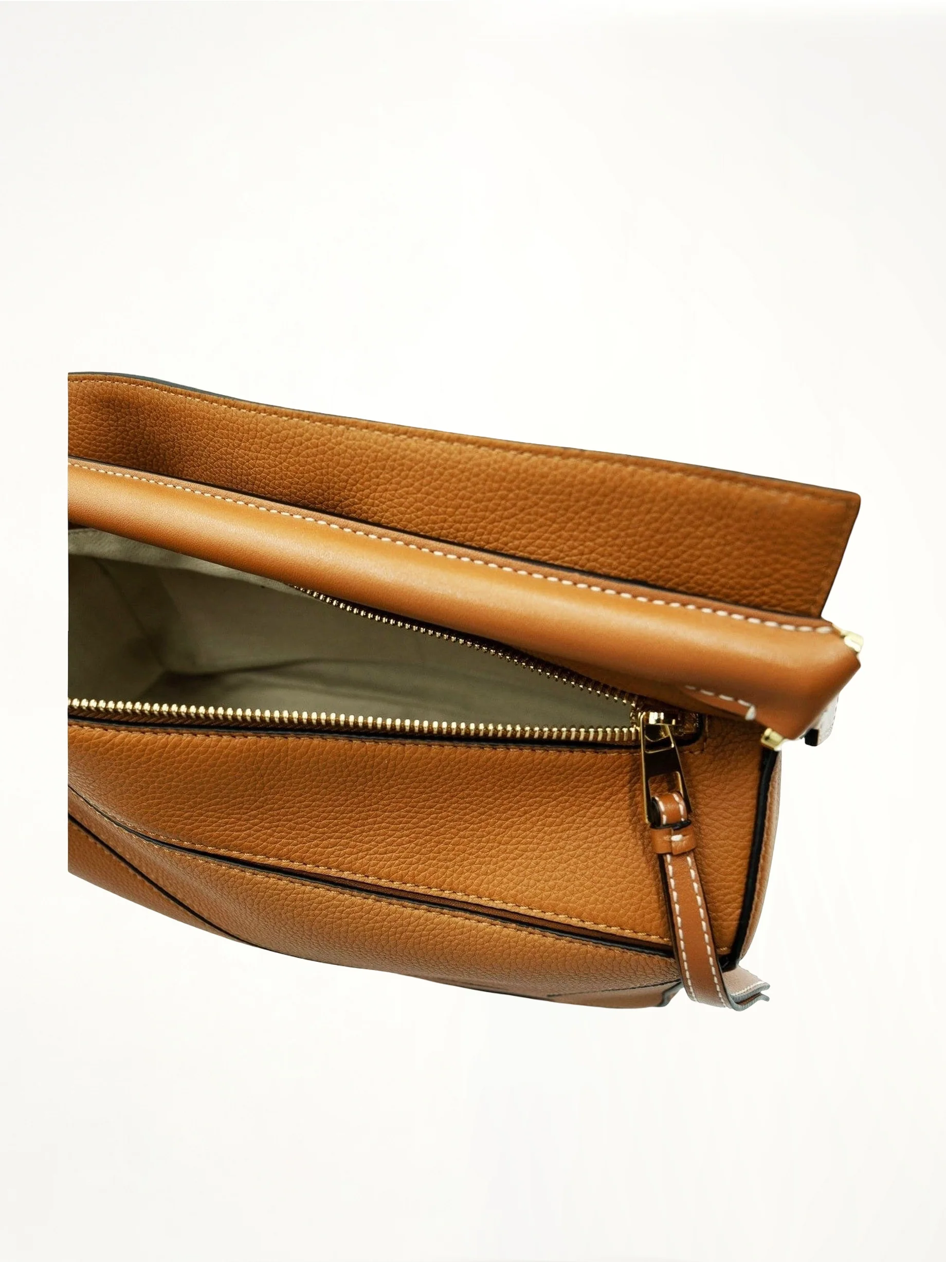 Medium Puzzle Bag in Soft Grained Calfskin in Light Caramel - Image 7