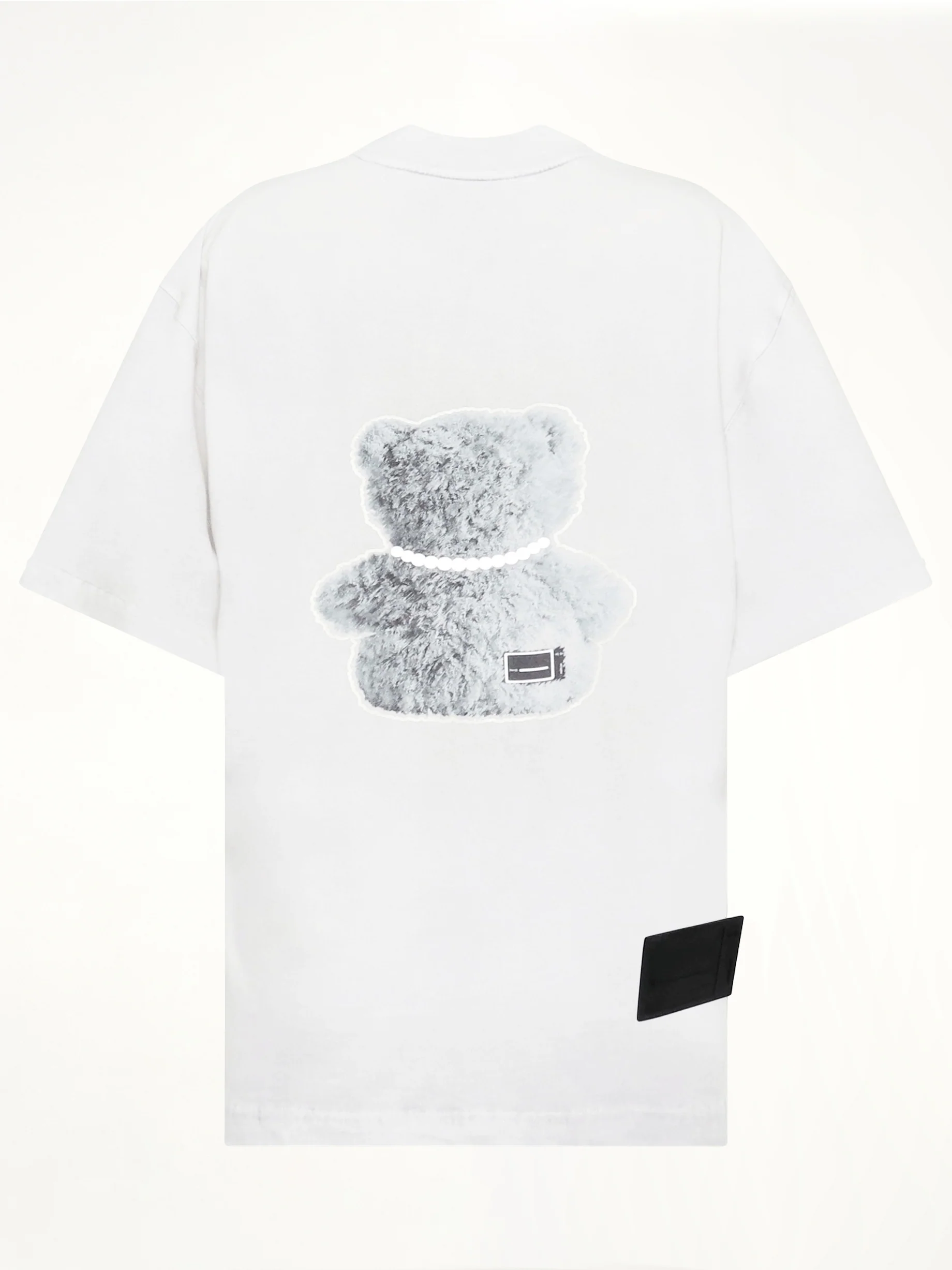 Pearl Necklace Teddy T-Shirt in White - Image 4